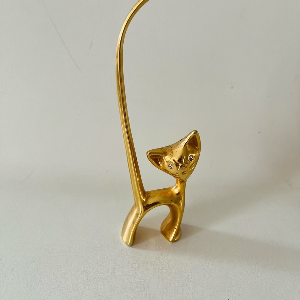 Vintage brass Cat Figurine